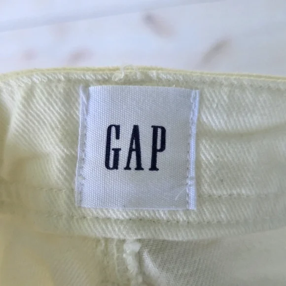 NWOT GAP 4" High Rise Belted White Jean Shorts - Picture 9 of 13
